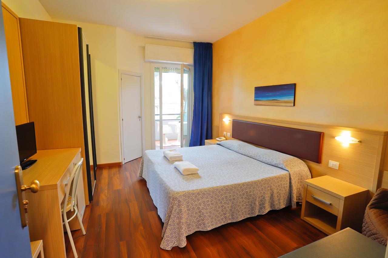 Hotel Grifone Principina a Mare Eksteriør bilde